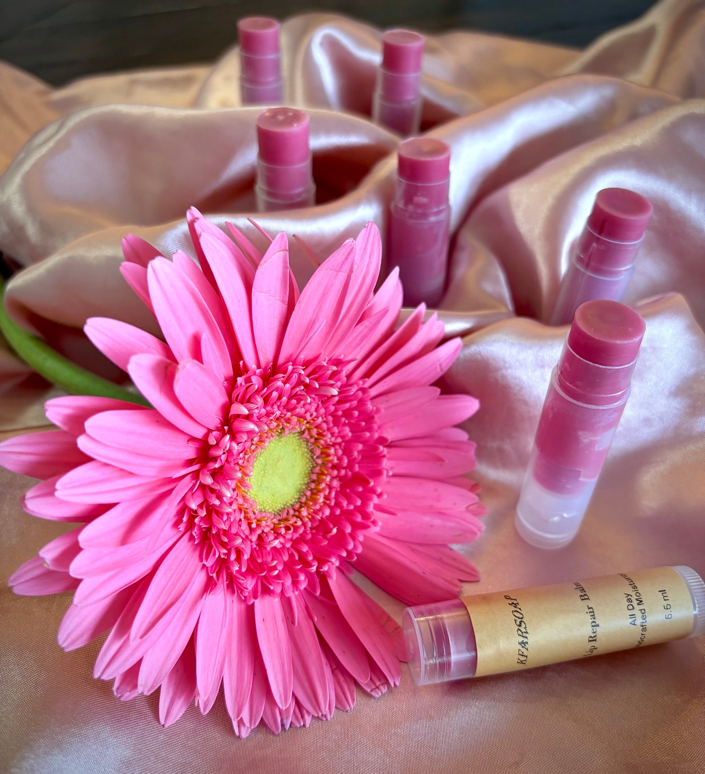 Lip repair balm